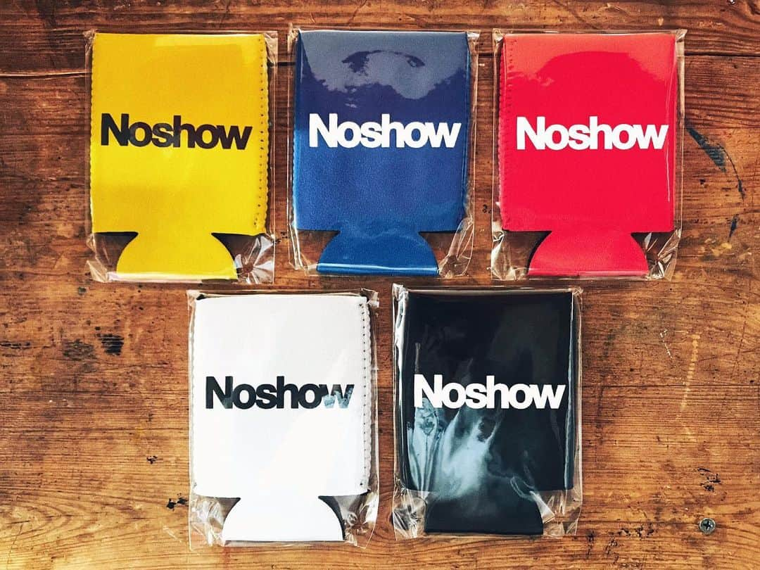 渡邊忍さんのインスタグラム写真 - (渡邊忍Instagram)「【本日より発売】  Noshow "The Choice's Yours / Day" 2-songs CD ¥1,000  Bucket Hat navy / natural ¥3,500  Koozie white / black / yellow / blue / red ¥1,000  #Noshow」12月28日 15時24分 - watanabeshinobu