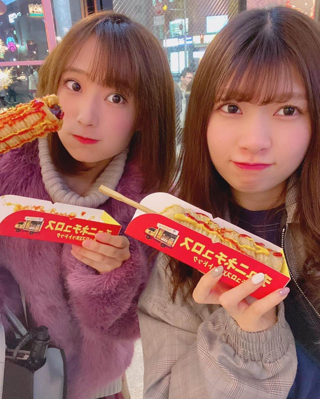 ミクさんのインスタグラム写真 - (ミクInstagram)「. . withもぱ❤️ . .  #チュロドッグ #新大久保 #hoicha #ホイチャ #タピオカ  #churrosdog #チュニネチュロス」12月28日 15時17分 - mikudapoooo