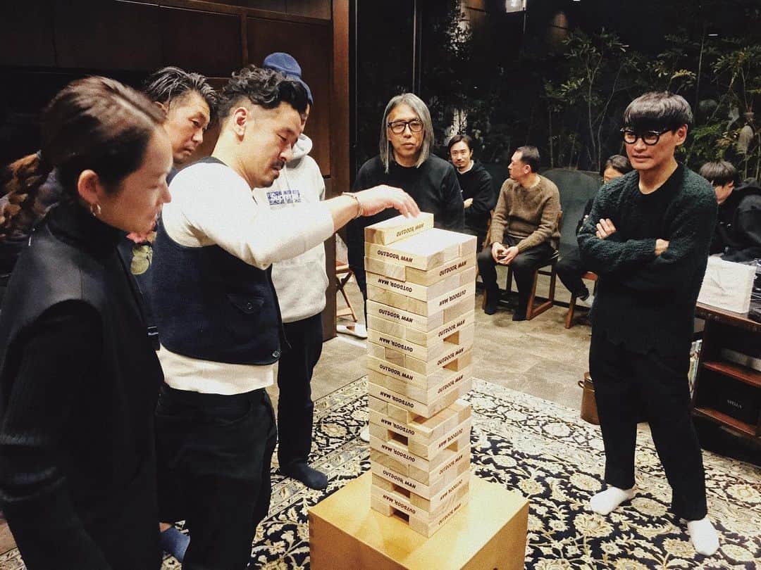 田中裕介のインスタグラム：「今年もジェンガ大会。 #nf忘年会」