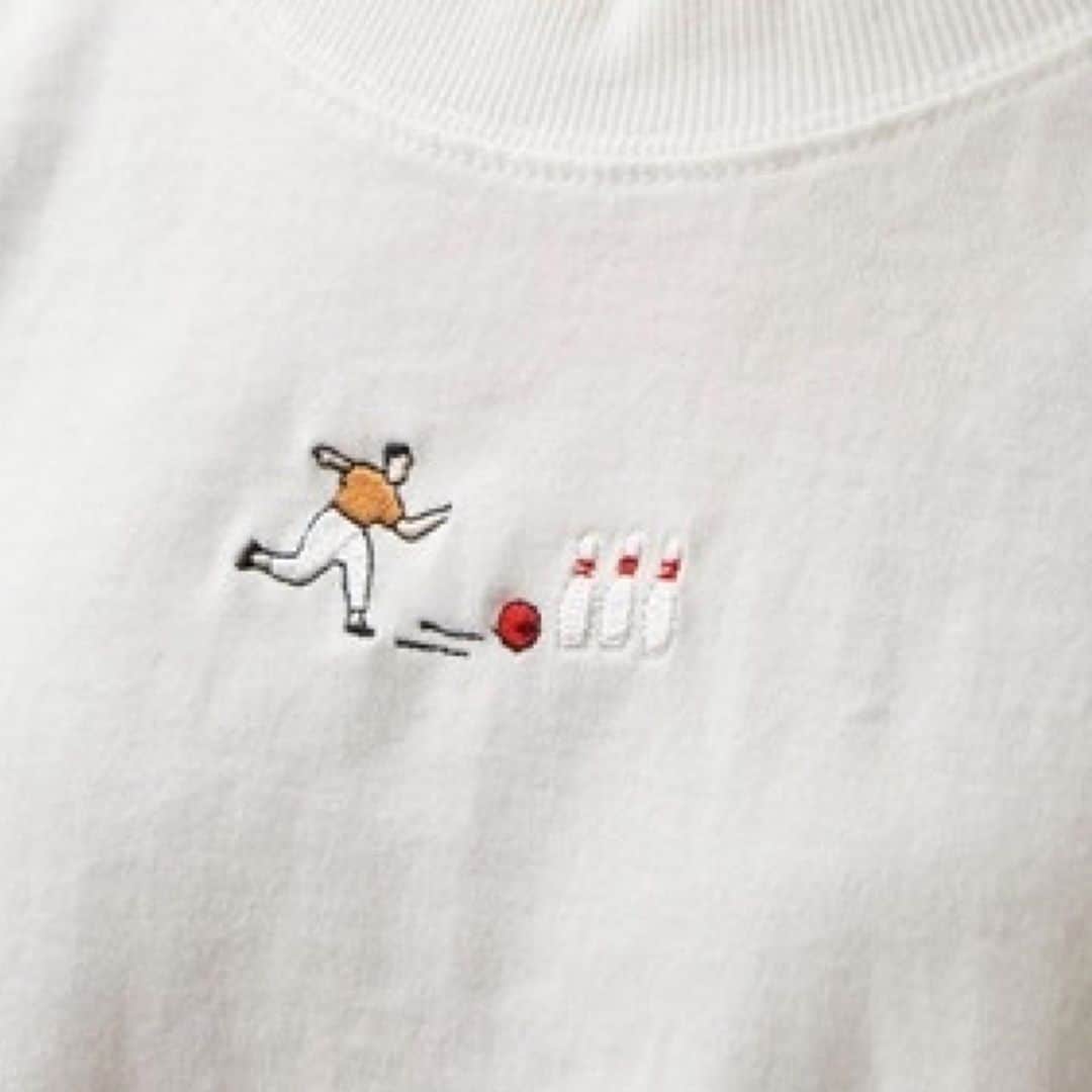 のインスタグラム：「. AMBIDEX STORE ZOZOTOWN . . ゆる〜い刺繍のTシャツとスウェットが登場。 WEB限定でのご用意です。 ぜひチェックしてみて下さい🎳 . 本日のストーリーより、ZOZOTOWNの予約ページに飛べます。 . . #parici #parici_shop #pariciklassisk_shop #zozotown #ambidex #ambidexstore#パーリッシィ #アンビデックス#刺繍 T#ボーリング」