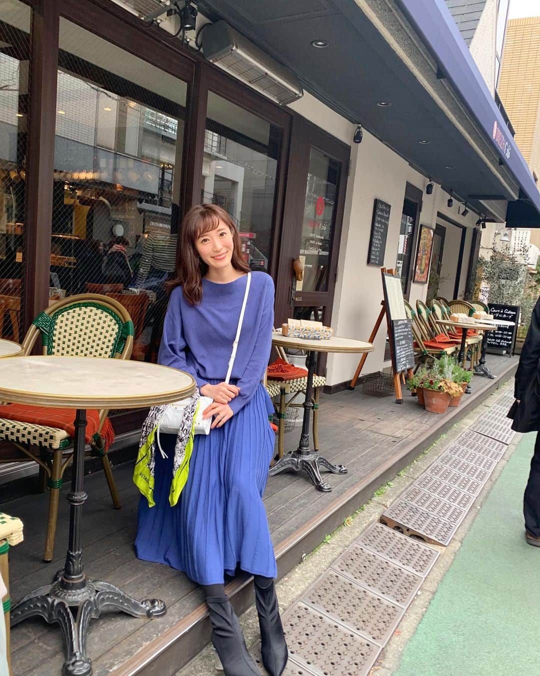 小林真由のインスタグラム：「⋆﻿ ⋆﻿ GA!でランチした日の洋服🧸✨﻿ set up: #frayid﻿ bag: #balenciaga  boots: #tsurubymarikooikawa ﻿ 公園でたっぷり遊んで﻿ お鍋で温まる夜🍲❣️﻿ こういうほっこり平和な毎日に感謝しなきゃ。💭 ﻿ #ファッション #コーデ #ママコーデ #フレイアイディー #バレンシアガ #ツルバイマリコオイカワ #ママライフ #コーディネート #coordinate #fashion ﻿」