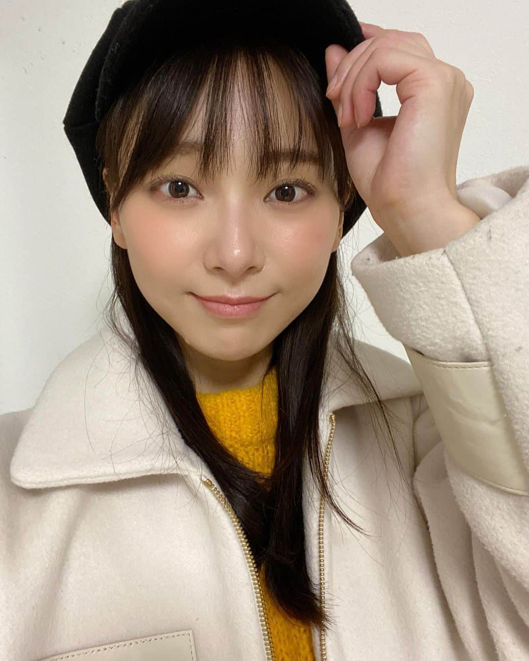 葉月祥子のインスタグラム：「仕事納め💕﻿ ﻿ 撮影終えて帰宅しました☺️🐾﻿ ﻿ ﻿ 今日のお昼は、特上のお寿司でした🍣🥰❣️﻿ ﻿ 私の大好きなウニ😍from美登利寿司🍣﻿ ﻿ ﻿ 撮影も楽しかった〜☺️✨📸﻿ ﻿ ﻿ ようし！正月休み突入だい🥳🧧﻿ ﻿ ﻿ #撮影 #終わり #帰宅 #仕事おさめ #お寿司 #うに #お弁当 #もうすぐお正月ですね #とりあえず #好きなだけ寝たい ☺️ #葉月祥子 ﻿」
