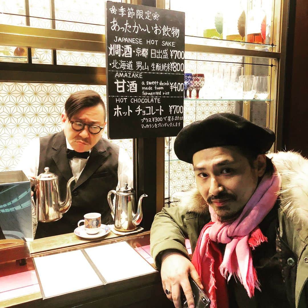 SHIGEOのインスタグラム：「年末のご挨拶。シュンくんに会いに行けました(^^)」