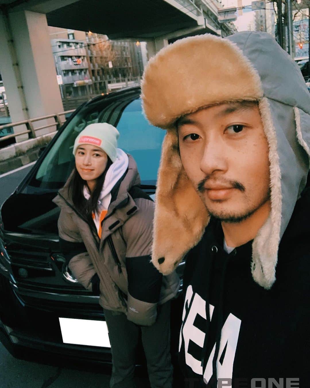 柴田翔平のインスタグラム：「スタッドレスを持っていなかったので　@skycarshare_tokyo で車をレンタルして雪山へ⛄️🚗 今回はヴェルファイアを借りてドライブ！ めちゃくちゃ広くて運転もし易くて快適だったー！  明日は沢山滑るぞー🏂 #skycarshare」