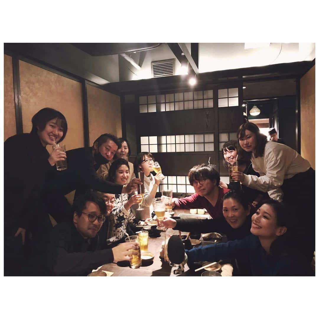 のインスタグラム：「久々の集会 連日パーティー 年の暮れ  AIO　#忘年会　#締めの #一言 #キライ　#言葉 #に #できない #から #音楽 #創ってる」