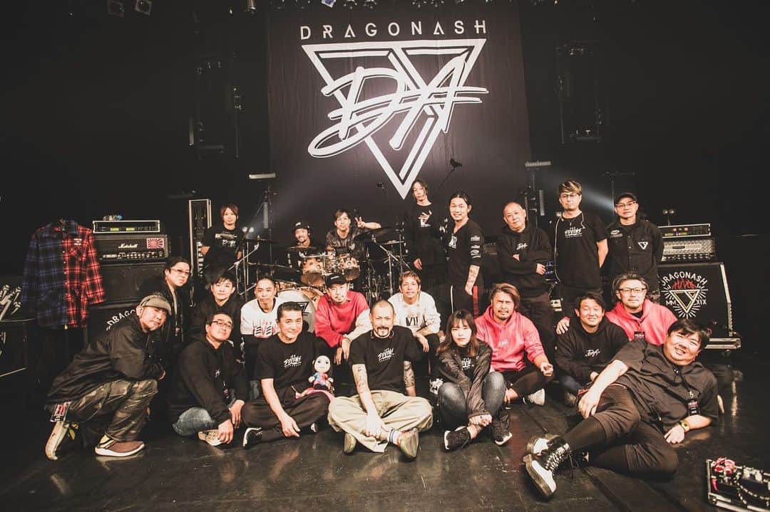 Dragon Ashさんのインスタグラム写真 - (Dragon AshInstagram)「‪DRAGONASH TOUR 2019‬ ‪"THE FIVES" / "THE SEVENS"‬ ‪supported by Canva‬ ‪かなりシビアだったけどいいツアーになりました！‬ ‪本当にありがとう！‬ photo by @nekoze_photo」12月29日 0時15分 - dragonash_official