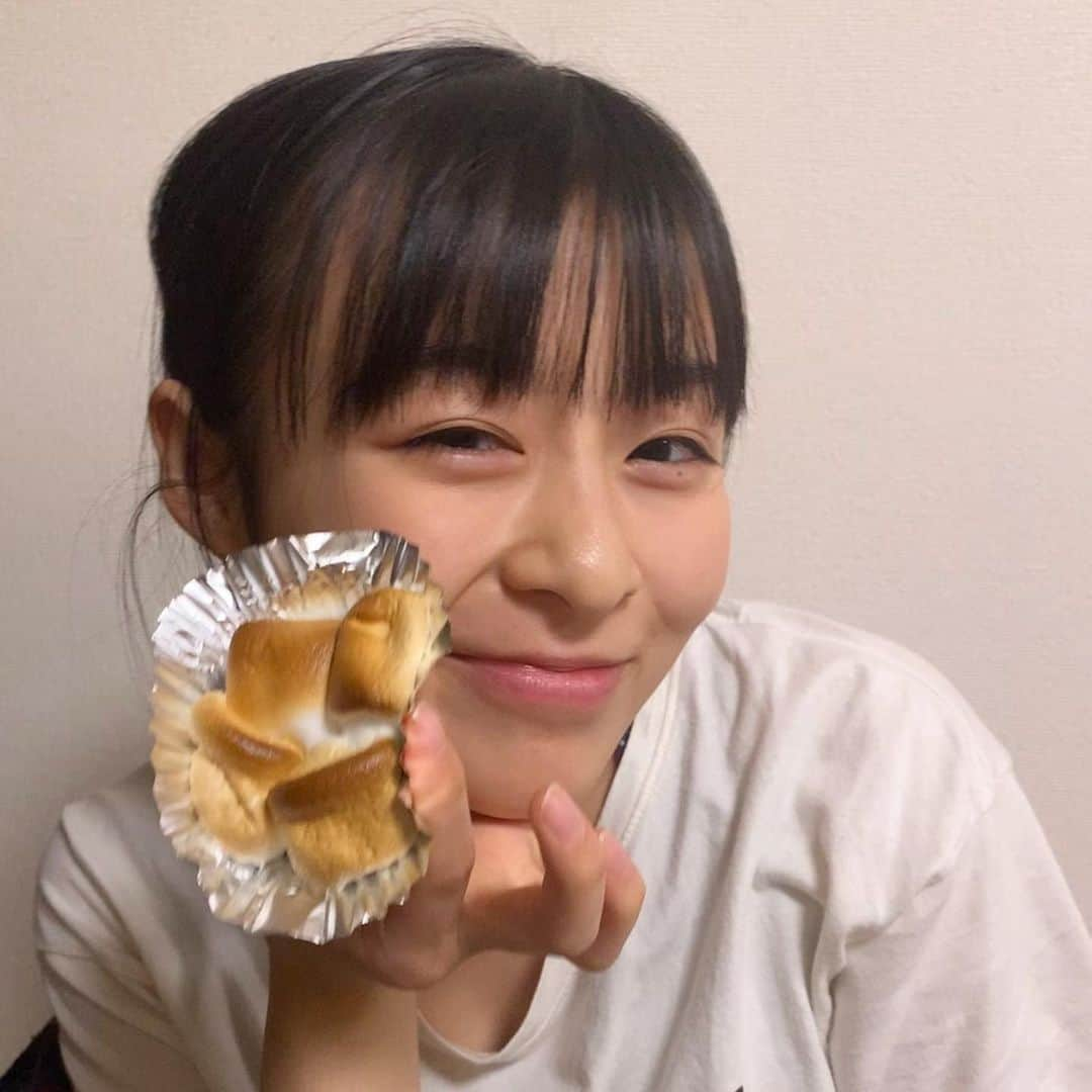 森七菜さんのインスタグラム写真 - (森七菜Instagram)「おやつタイム🧁 #焼きマシュマロ #森七菜特製 #お菓子作り #食後のお楽しみ」12月29日 0時54分 - morinana_official