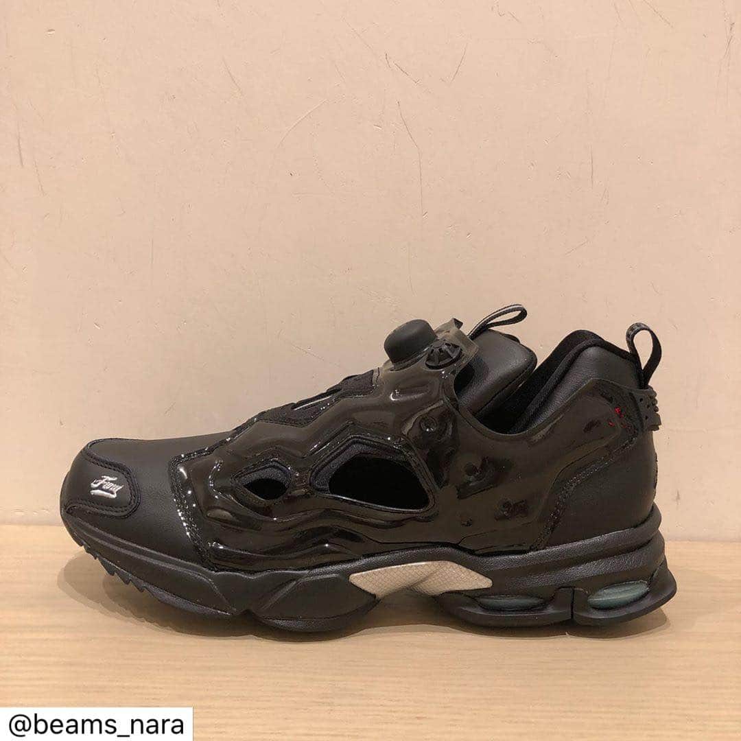 のインスタグラム：「BEAMS（1F）ならファミリー店 . Reebok FURY ミレニアム Mens #beams#ビームス #beamsplus#ビームスプラス #raybeams#レイビームス #beamsboy#ビームスボーイ #beamst#ビームスティー #beams_nara#ビームス奈良 #大和西大寺#ならファミリー #ならファグラム #日本#japan#奈良#nara #奈良公園#鹿#大仏 #mensfashion #メンズファッション #newarrivals#19fw#19aw 只今、BEAMSオンラインサイトより店舗にて試着予約を承れます。 サイズに不安のあるお客様は是非ご活用ください。」