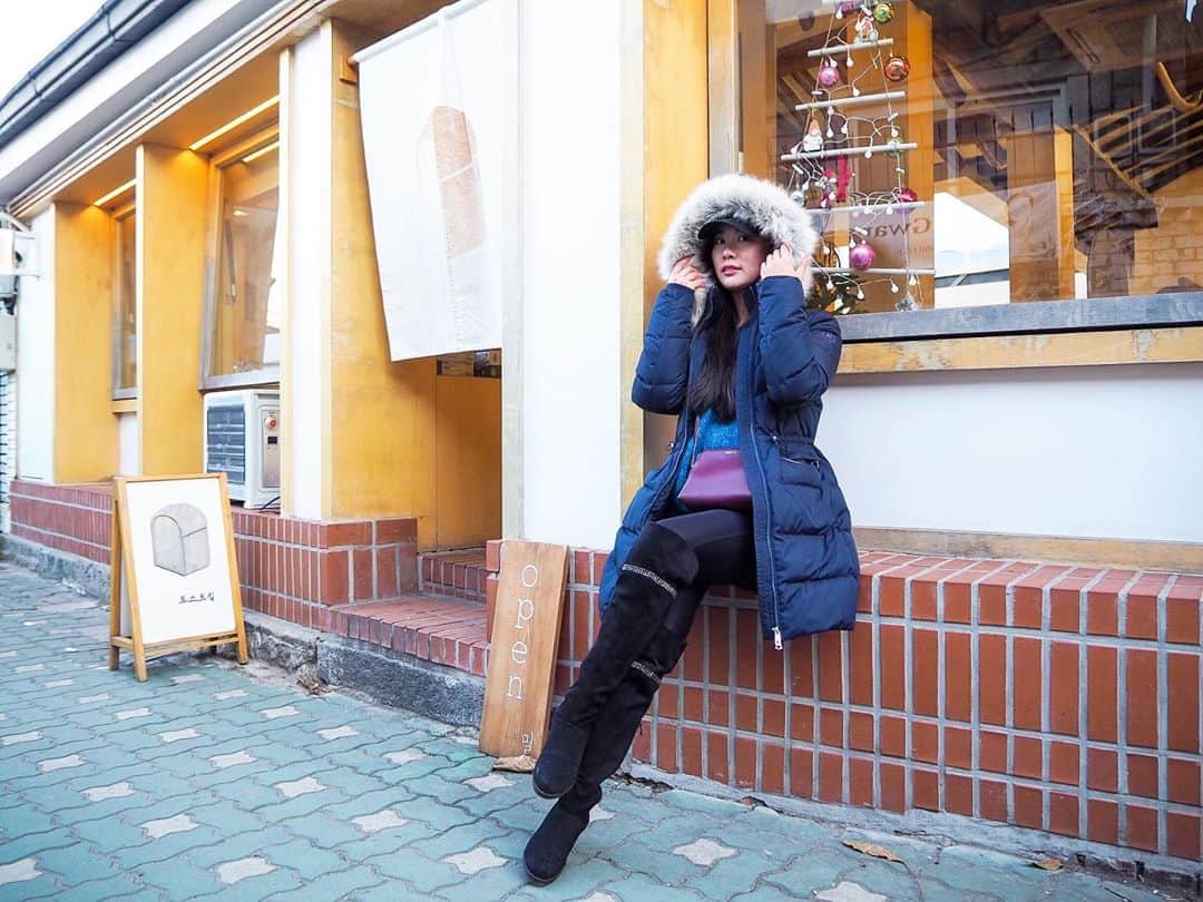 のインスタグラム：「帰国してからもずっと韓国料理を食べてしまう、、早くまたいきたい🤤🤤❤️ 韓国の食べ歩きPart2もYouTubeにアップしたからみてね🎥 #ソウル #韓国 #韓国料理 #韓国グルメ #食いしん坊 #ソウルグルメ #グルメ #美食 #韓国美食 #カプサイシン #ボディメイク #vlog #YouTube #Seoul #Korea #trip #角田聖奈の満腹美尻Life」