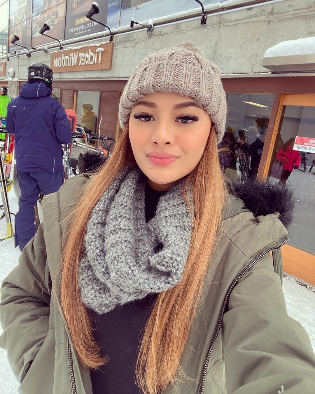 Aurelさんのインスタグラム写真 - (AurelInstagram)「Good morning from Niseko ☃️」12月29日 10時31分 - aurelie.hermansyah