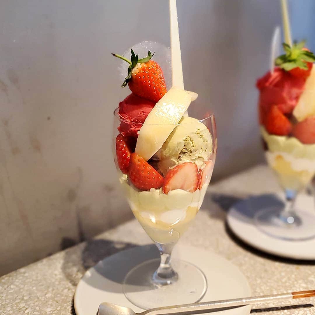 ミスター黒猫（黒猫仙人）のグルメインスタ