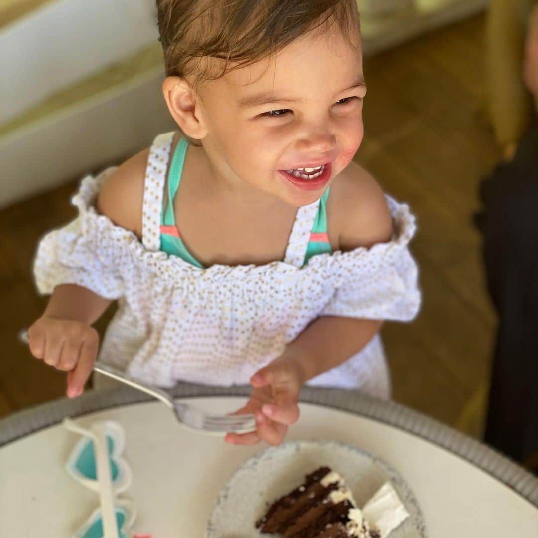 ロブ・ディアデックさんのインスタグラム写真 - (ロブ・ディアデックInstagram)「💕💕Happy Birthday to my sweet and sassy little princess Nala Ryan. 💕💕Everyday I adore you more even when I tell you how much I love you and you scream”go away dadda”. My initial goal was not to spoil you, but I keep trying to say no and most likely I will just spoil you with yeses forever.💕💕💕」12月29日 11時04分 - robdyrdek