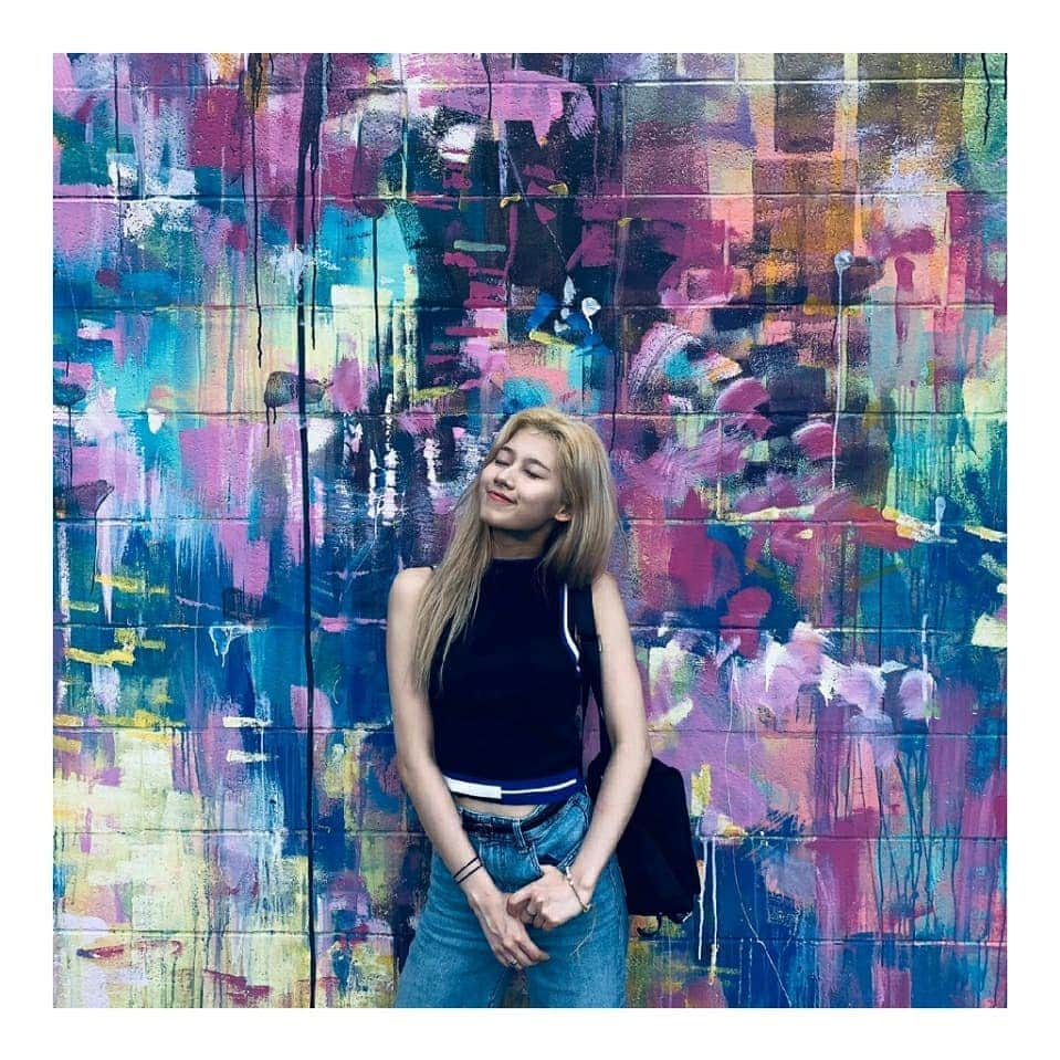 TWICEさんのインスタグラム写真 - (TWICEInstagram)「내 소중한 친구 생일 축하햇💜」12月29日 11時10分 - twicetagram