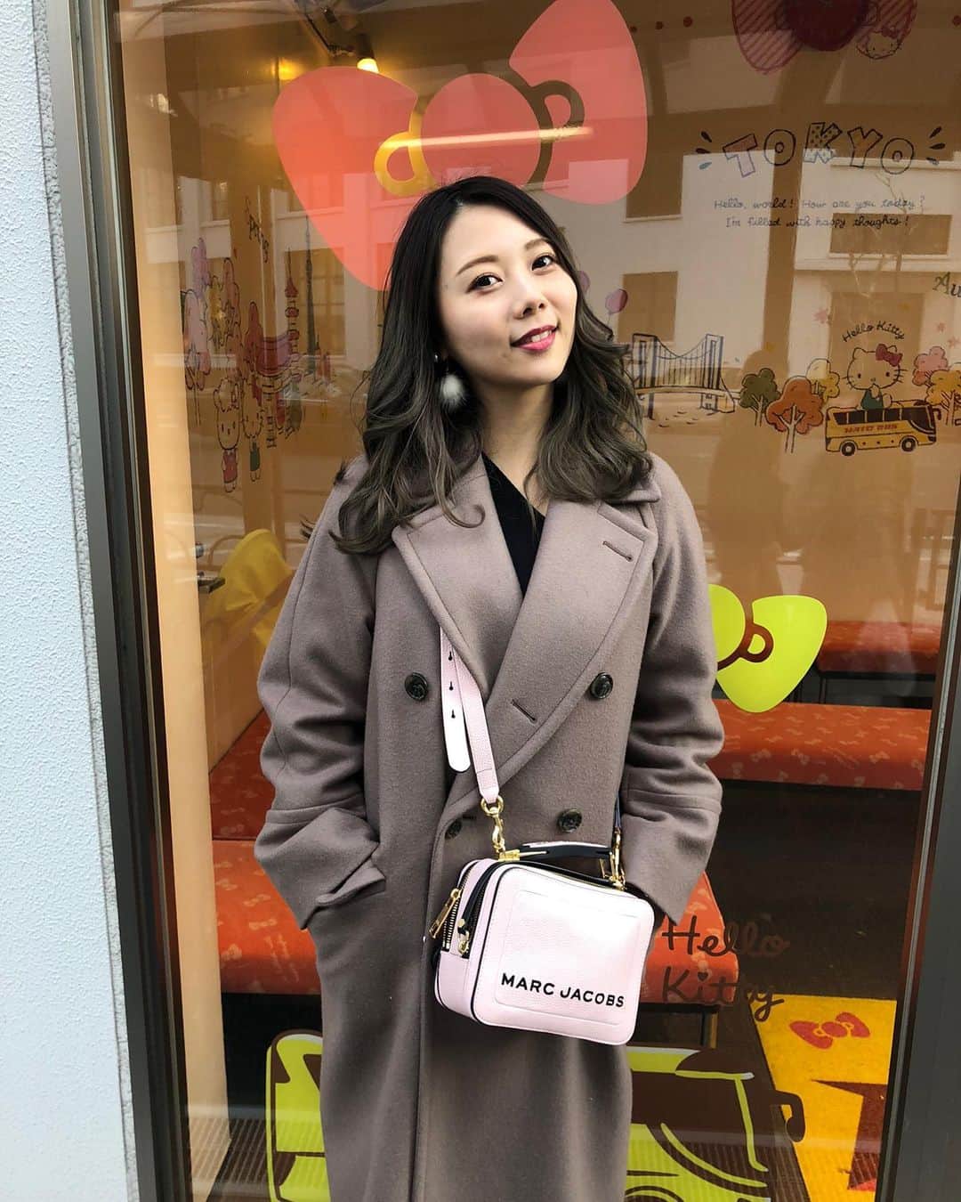 西村季里子のインスタグラム：「・ 12月は1日も予定ない日ないほど 充実させまくって満足した🐰🍓 . その代償？にとても肥えたから 来年からは本当に本当に本当に 自分磨き頑張ろうと思います。 お金かける。お金で解決させる。言い方。  昨日はももちゃんと一日中 ラクーアで岩盤浴と温泉でゆっくりして 2019年最後の東京の思い出が とってもいい日になった〜〜🧖🏻‍♀️♨️ . 1/5まで青森に帰省するので 楽しい思い出たくさんできますように🍒 #師走#とても師走だったわ今月#使い方 #睡眠時間#今までで一番少ない月だったと思う #忘年会#忘年しまくった#来年はもっといい年に #ラクーア#ラクーアスパ #岩盤浴#温泉 #年末年始#帰省#青森#実家#9連休  #みんなわたしの実家集合ね #わたしは外に出ないから #じゃあな東京#follow#followme」
