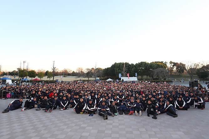 坂手淳史のインスタグラム：「WildKnights Fan festival 2019 ワイルドナイツのファンは最高です🙏🔥 たくさんの感謝をプレーで出します💪💪 ・ ・ ・ 帝京大学メンバーも各方面で活躍してて、刺激になります🔥 しんやさんR-1頑張ってください！！ #panasonicwildknights  #fanfestival #帝京メンバー #しんや」