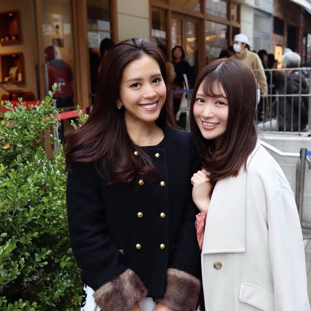 黒田麻理耶さんのインスタグラム写真 - (黒田麻理耶Instagram)「. まいまい(@mai_morishita)と今年2度目の#朝活 👩‍❤️‍👩 . 今年はいろんなお友達と何回行っただろか🧐 「セントル・ザ・ベーカリー」🍞💕 . 間違いなくダントツでリピート率高し❗️ 何度でも行きたくなっちゃう美味しさなのよね🤤 . この日は王道の#フルーツサンド と 1日10食限定の#フィレカツサンド を🥪✨ . 来年もたくさんセントルに行くんだろうな〜☺️ まいまい、来年は毎月朝活しよー🥺❤️ . #セントルザベーカリー  #centrethebakery #銀座  #銀座一丁目  #パン屋  #サンドイッチ #カフェ  #フルーツサンド  #フルーツサンド巡り #パン  #パンが好き #sandwich  #cafe  #bakery  #Ginza」12月29日 11時45分 - mariya_kuroda