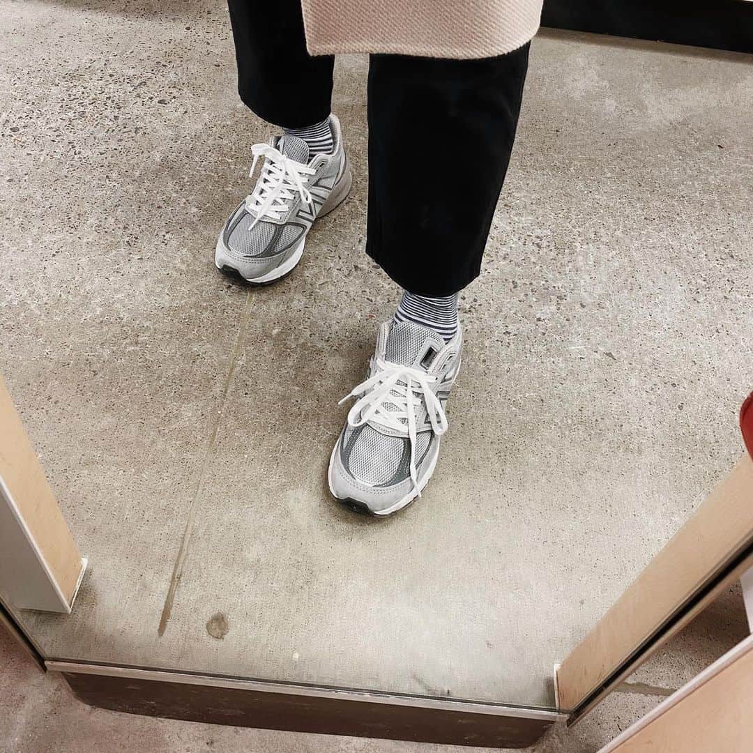 mixmatchisthekeyのインスタグラム：「new kicks」
