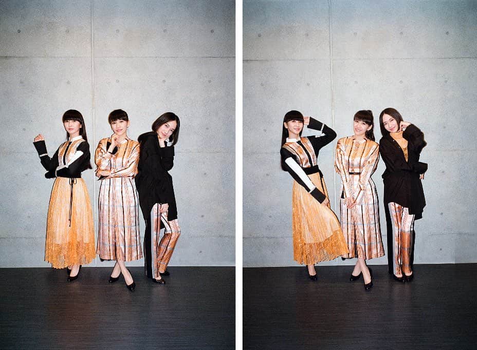 Perfumeさんのインスタグラム写真 - (PerfumeInstagram)「Go backstage with @vmagazine at Perfume's #Reframe209.  Read more - Link in bio. #prfm」12月29日 4時03分 - prfm_official
