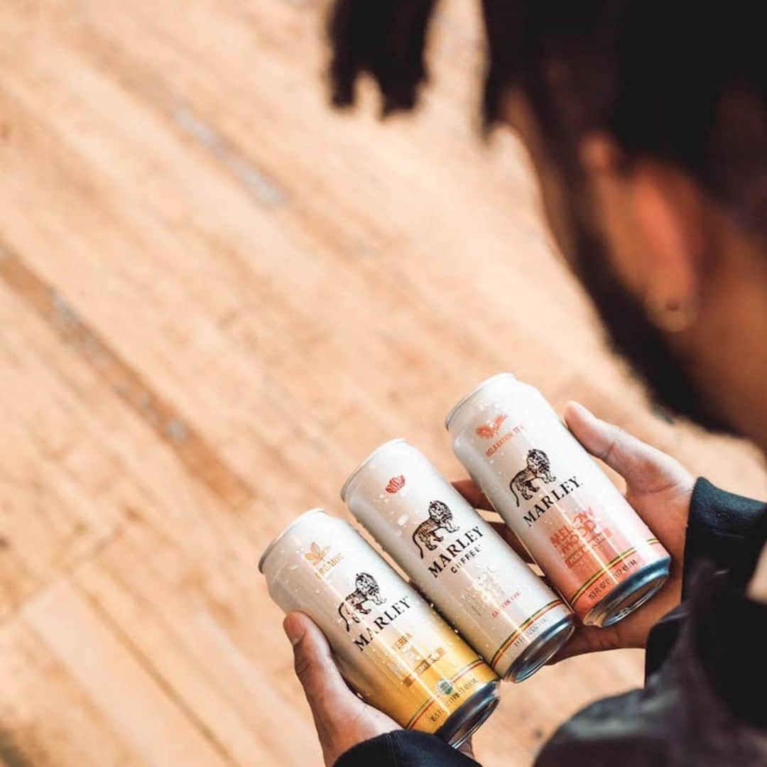 ボブ・マーリーさんのインスタグラム写真 - (ボブ・マーリーInstagram)「Lively up yourself with 150-180 mg of naturally-sourced caffeine 🌿Which @drinkmarley beverage are you having today? #coldbrew #yerbamate #mellowmood」12月29日 5時18分 - bobmarley