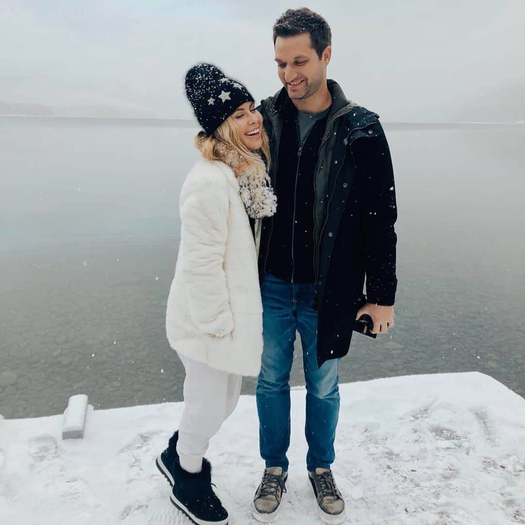 タラ・リピンスキーのインスタグラム：「❄️Frostsmitten❄️」