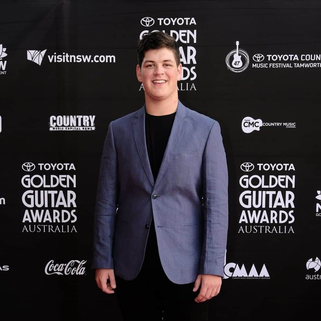 Toyota Australiaさんのインスタグラム写真 - (Toyota AustraliaInstagram)「It has been a great year for @blakeoconnormusic, after becoming the 40th Toyota Star Maker, he went on to tour Australia, visit Nashville, release his debut album ‘Everything I Need’ and earn nominations for two Golden Guitars. Find out what he made of it all in our IGTV #ToyotaStarMaker #ToyotaCountryMusicFestival」12月29日 8時01分 - toyota_aus