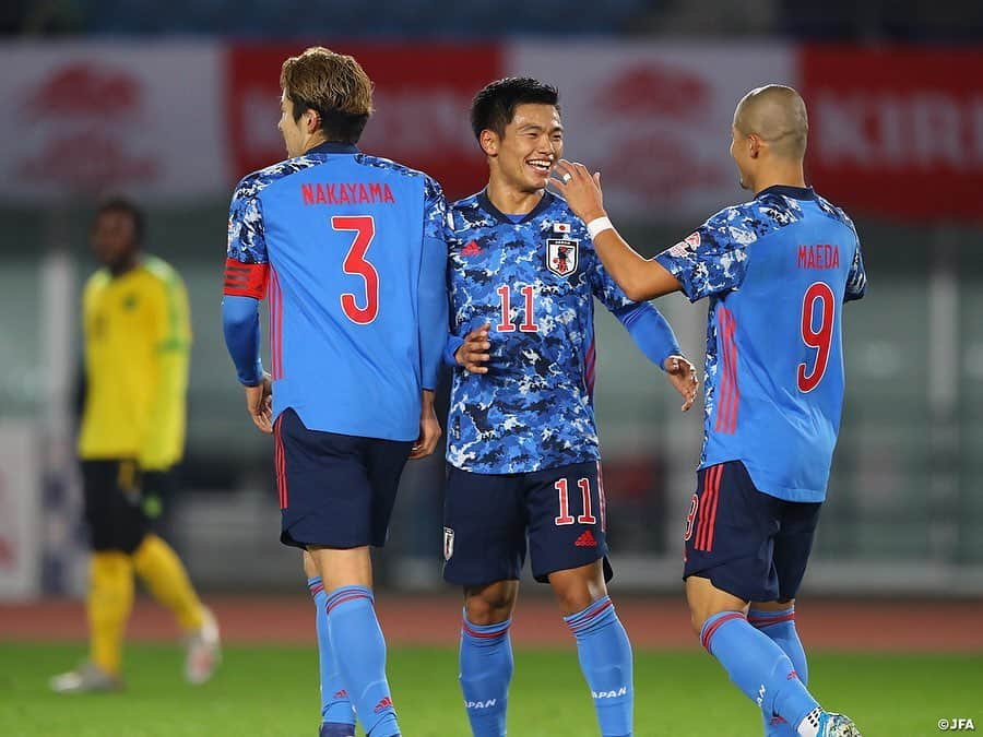 日本サッカー協会さんのインスタグラム写真 - (日本サッカー協会Instagram)「📸Match photos②｜#U22日本代表、大量9得点でジャマイカに勝利 ・ ⚽5' #中山雄太 選手（#PECズヴォレ ） ⚽16'#旗手怜央 選手（#順天堂大 ） ⚽17'#前田大然 選手（#CSマリティモ ） ・ キリンチャレンジカップ2019 🇯🇵U-22日本代表 9-0 U-22ジャマイカ代表🇯🇲 ・ 📅12/28(土) 19:20KO 📍トランスコスモススタジアム長崎 👉大会情報はJFA.jpへ ・ #jfa #daihyo #キリチャレの日 ――― >>NEXT MATCH AFC U-23選手権タイ2020（1/8～26） 2020/1/9  22:15 🆚U-23サウジアラビア🇸🇦 2020/1/12 22:15 🆚U-23シリア🇸🇾 2020/1/15 22:15 🆚U-23カタール🇶🇦 📺テレビ朝日系列 ―――」12月29日 8時48分 - japanfootballassociation