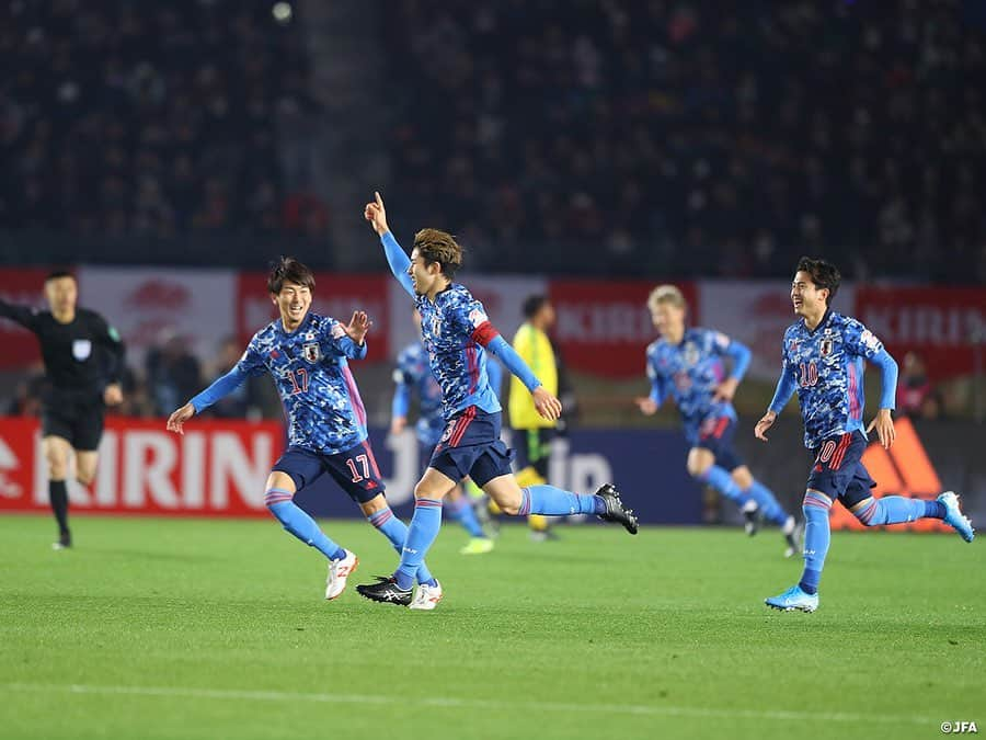 日本サッカー協会さんのインスタグラム写真 - (日本サッカー協会Instagram)「📸Match photos②｜#U22日本代表、大量9得点でジャマイカに勝利 ・ ⚽5' #中山雄太 選手（#PECズヴォレ ） ⚽16'#旗手怜央 選手（#順天堂大 ） ⚽17'#前田大然 選手（#CSマリティモ ） ・ キリンチャレンジカップ2019 🇯🇵U-22日本代表 9-0 U-22ジャマイカ代表🇯🇲 ・ 📅12/28(土) 19:20KO 📍トランスコスモススタジアム長崎 👉大会情報はJFA.jpへ ・ #jfa #daihyo #キリチャレの日 ――― >>NEXT MATCH AFC U-23選手権タイ2020（1/8～26） 2020/1/9  22:15 🆚U-23サウジアラビア🇸🇦 2020/1/12 22:15 🆚U-23シリア🇸🇾 2020/1/15 22:15 🆚U-23カタール🇶🇦 📺テレビ朝日系列 ―――」12月29日 8時48分 - japanfootballassociation