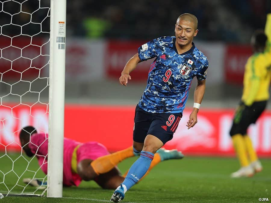 日本サッカー協会さんのインスタグラム写真 - (日本サッカー協会Instagram)「📸Match photos②｜#U22日本代表、大量9得点でジャマイカに勝利 ・ ⚽5' #中山雄太 選手（#PECズヴォレ ） ⚽16'#旗手怜央 選手（#順天堂大 ） ⚽17'#前田大然 選手（#CSマリティモ ） ・ キリンチャレンジカップ2019 🇯🇵U-22日本代表 9-0 U-22ジャマイカ代表🇯🇲 ・ 📅12/28(土) 19:20KO 📍トランスコスモススタジアム長崎 👉大会情報はJFA.jpへ ・ #jfa #daihyo #キリチャレの日 ――― >>NEXT MATCH AFC U-23選手権タイ2020（1/8～26） 2020/1/9  22:15 🆚U-23サウジアラビア🇸🇦 2020/1/12 22:15 🆚U-23シリア🇸🇾 2020/1/15 22:15 🆚U-23カタール🇶🇦 📺テレビ朝日系列 ―――」12月29日 8時48分 - japanfootballassociation