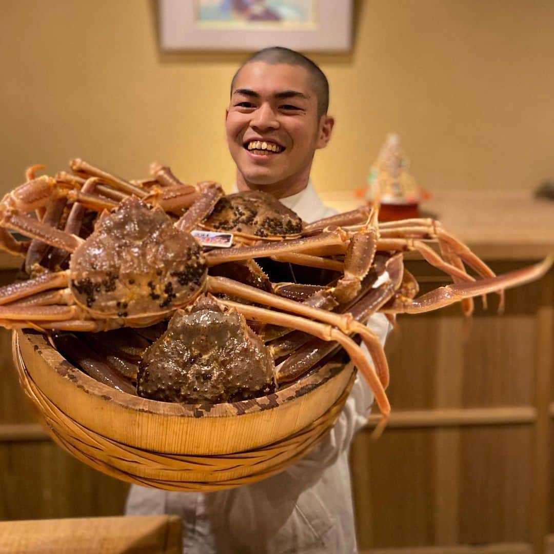 Japanese_Foodie ? Ray Kataokaのインスタグラム：「小顔は全てを救う Small face make crab looks bigger Tomino-koji Yamagishi in Kyoto」