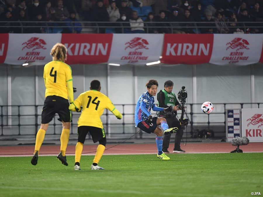 日本サッカー協会さんのインスタグラム写真 - (日本サッカー協会Instagram)「📸Match photos③｜#U22日本代表、大量9得点でジャマイカに勝利 ・ ⚽19' 旗手怜央(#順天堂大 ) ⚽28' #安部裕葵 選手（#FCバルセロナ ） ⚽51' #東俊希 選手（#サンフレッチェ広島 ） ・ キリンチャレンジカップ2019 🇯🇵U-22日本代表 9-0 U-22ジャマイカ代表🇯🇲 ・ 📅12/28(土) 19:20KO 📍トランスコスモススタジアム長崎 👉大会情報はJFA.jpへ ・ #jfa #daihyo #キリチャレの日 ――― >>NEXT MATCH AFC U-23選手権タイ2020（1/8～26） 2020/1/9  22:15 🆚U-23サウジアラビア🇸🇦 2020/1/12 22:15 🆚U-23シリア🇸🇾 2020/1/15 22:15 🆚U-23カタール🇶🇦 📺テレビ朝日系列 ―――」12月29日 9時17分 - japanfootballassociation