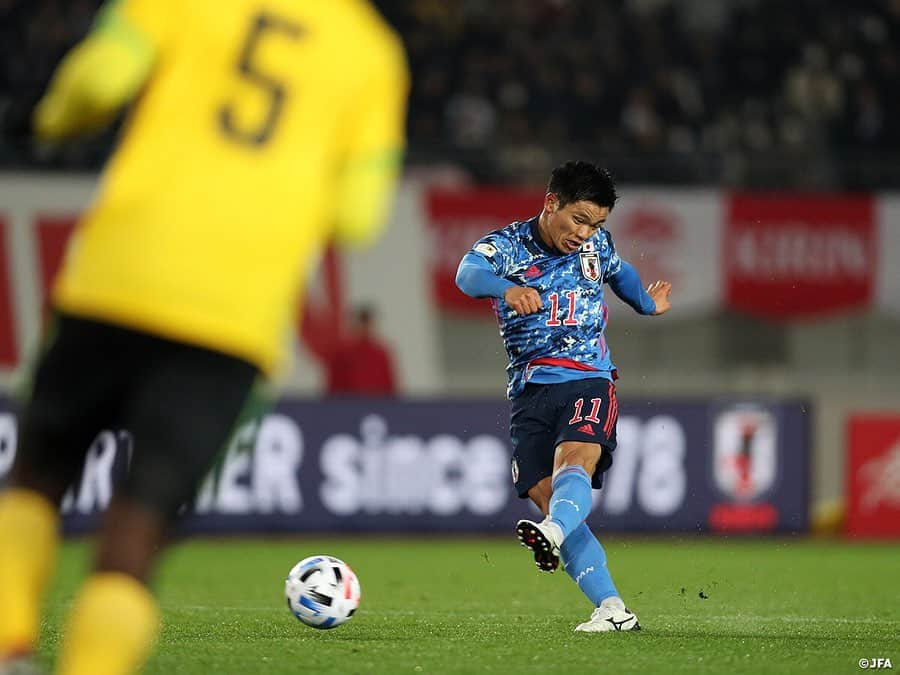 日本サッカー協会さんのインスタグラム写真 - (日本サッカー協会Instagram)「📸Match photos③｜#U22日本代表、大量9得点でジャマイカに勝利 ・ ⚽19' 旗手怜央(#順天堂大 ) ⚽28' #安部裕葵 選手（#FCバルセロナ ） ⚽51' #東俊希 選手（#サンフレッチェ広島 ） ・ キリンチャレンジカップ2019 🇯🇵U-22日本代表 9-0 U-22ジャマイカ代表🇯🇲 ・ 📅12/28(土) 19:20KO 📍トランスコスモススタジアム長崎 👉大会情報はJFA.jpへ ・ #jfa #daihyo #キリチャレの日 ――― >>NEXT MATCH AFC U-23選手権タイ2020（1/8～26） 2020/1/9  22:15 🆚U-23サウジアラビア🇸🇦 2020/1/12 22:15 🆚U-23シリア🇸🇾 2020/1/15 22:15 🆚U-23カタール🇶🇦 📺テレビ朝日系列 ―――」12月29日 9時17分 - japanfootballassociation