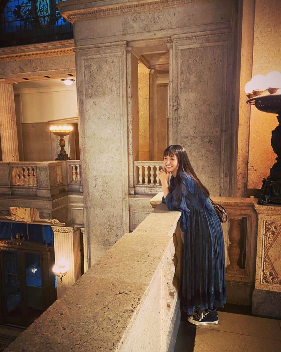 奥村佳恵のインスタグラム：「🏛🎌」