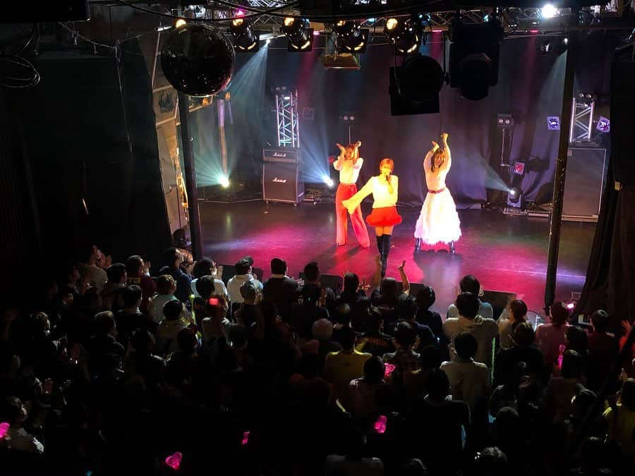 PINK CRES.（ピンククレス）のインスタグラム：「. FUMI FES. vol.6「3祭り」 @柏PALOOZA . 昨日は2019年ライブ納めでした🌟 今年も様々なイベントやライブに参加させて頂きました！ お越し下さった皆様本当にありがとうございました。 来年もPINK CRES.の応援宜しくお願い致します。 #pinkcres #対バンライブ #fumifes #柏palooza」