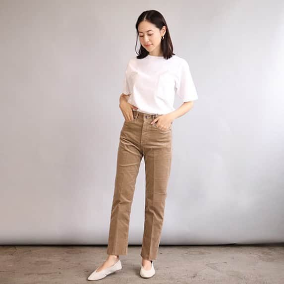 fire serviceさんのインスタグラム写真 - (fire serviceInstagram)「19AW slim straight corduroi beige  #fireservise #ファイヤーサービス﻿ #ストレッチコーデュロイ　#コーデュロイパンツ #fireservicedenim﻿ #デニムブランド #究極の履き心地﻿ #新色 #大人気アイテム ﻿ #デニムコーデ #デニム #ジーンズ﻿ #denim #denimfashion #デニムファッション #ストレスフリーデニム﻿ #秋 #19AW #ストレスフリー #美脚 #美脚パンツ #美シルエット #神パンツ﻿」12月29日 19時50分 - fireservice_denim