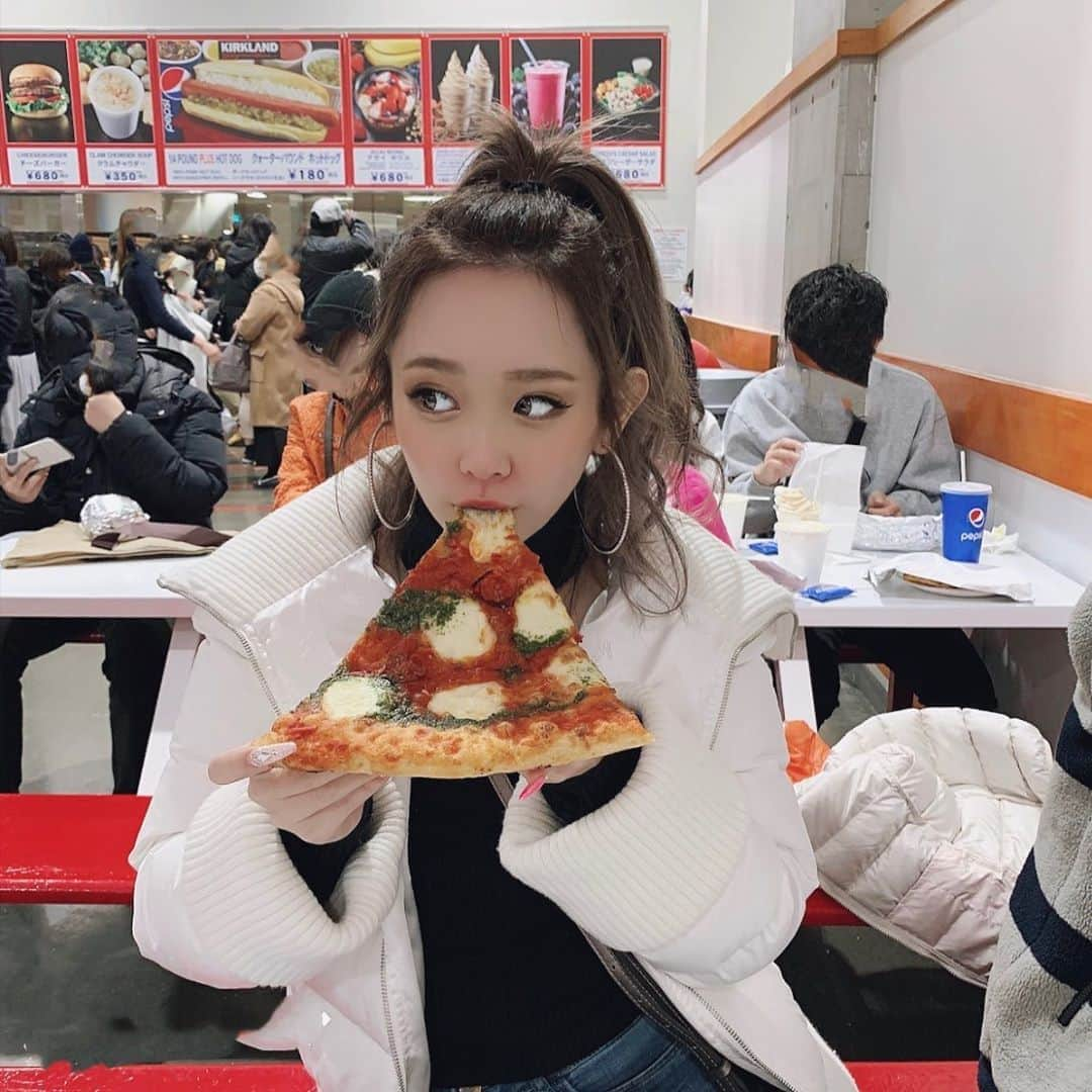 田村月光（ツッキー）さんのインスタグラム写真 - (田村月光（ツッキー）Instagram)「. Pizza🍕" ホットドッグも食べたけど、 The America!!って感じ𐤔𐤔‬‪ カメラゲットしたからこれからカメラで撮るぞ〜🥺💗 今日のコーデは明日載せま〜す!!Ü✌︎」12月29日 19時55分 - tsu02ki