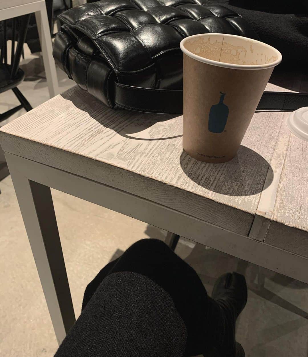 のインスタグラム：「🖤🤍🖤🤍」