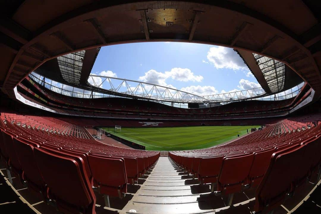 アーセナルFCさんのインスタグラム写真 - (アーセナルFCInstagram)「Last match at Emirates Stadium this decade - what were some of your favourite moments? ⁣ ⁣ #arsenal #emiratesstadium #pl⁣ #premierleague #london」12月29日 20時23分 - arsenal