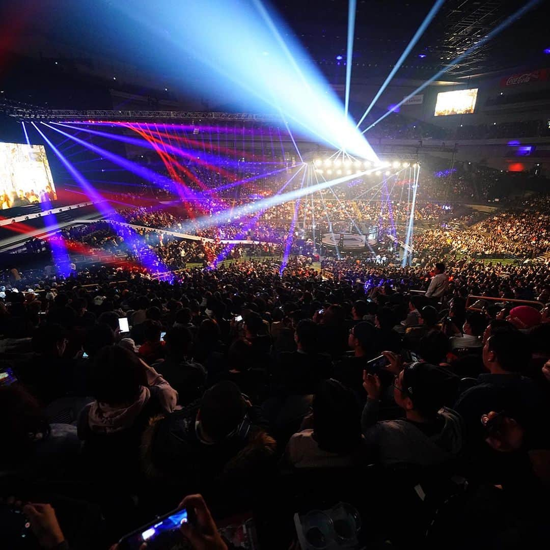 榊原信行さんのインスタグラム写真 - (榊原信行Instagram)「I’d like to thank everybody who came and watched Bellator’s first ever event in Japan! We started off to a 1-2 record in our promotion vs promotion concept, but I strongly believe that Motoya and Asakura will win and lead us to victory. I look forward in seeing all of you in 2 days!  本日は日本初上陸となりましたBELLATOR JAPANにご来場及び映像でのご観戦、誠に有難うございました！Bellatorとの対抗戦は1勝2敗と出遅れはしましたが、大晦日で元谷選手と未来選手が連勝して逆転してくれると信じています。また明後日の大晦日RIZIN.20で皆様にお会い出来る事を楽しみにしております。 #rizinff  #bellator」12月29日 20時32分 - nobu_sakakibara