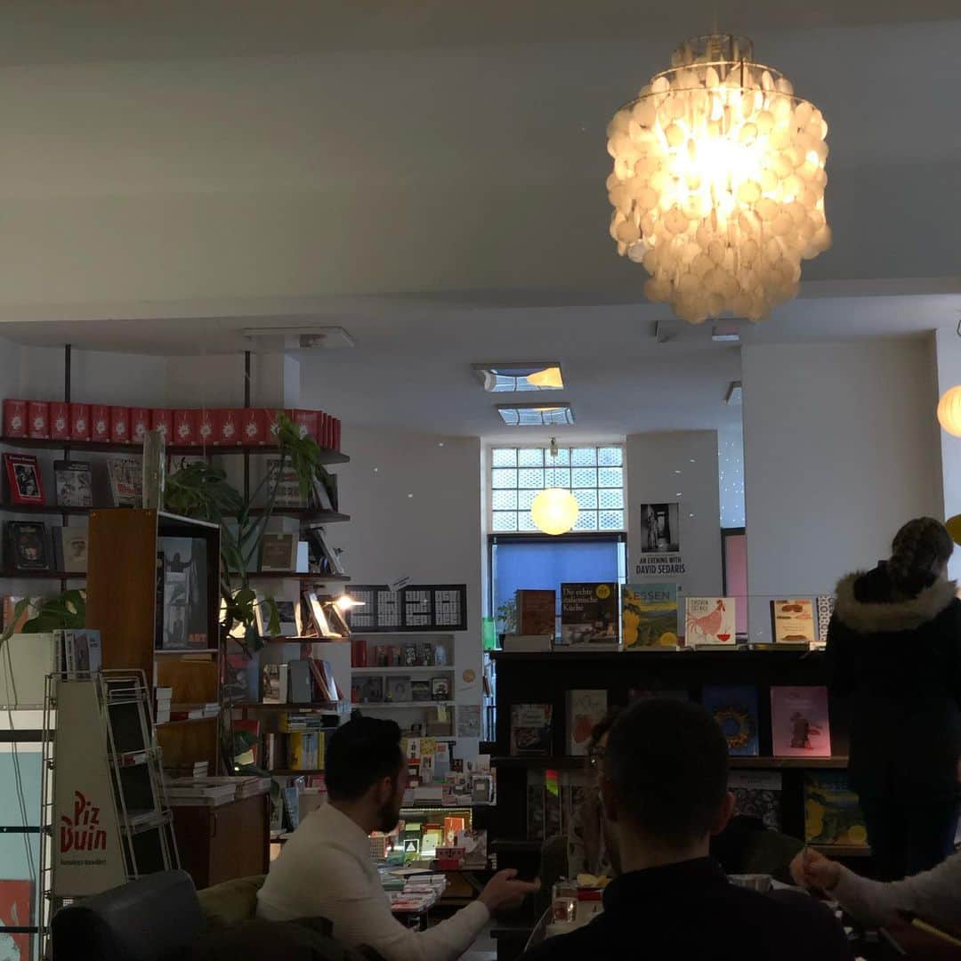 のインスタグラム：「Extraordinary ！☕️📖🥓」