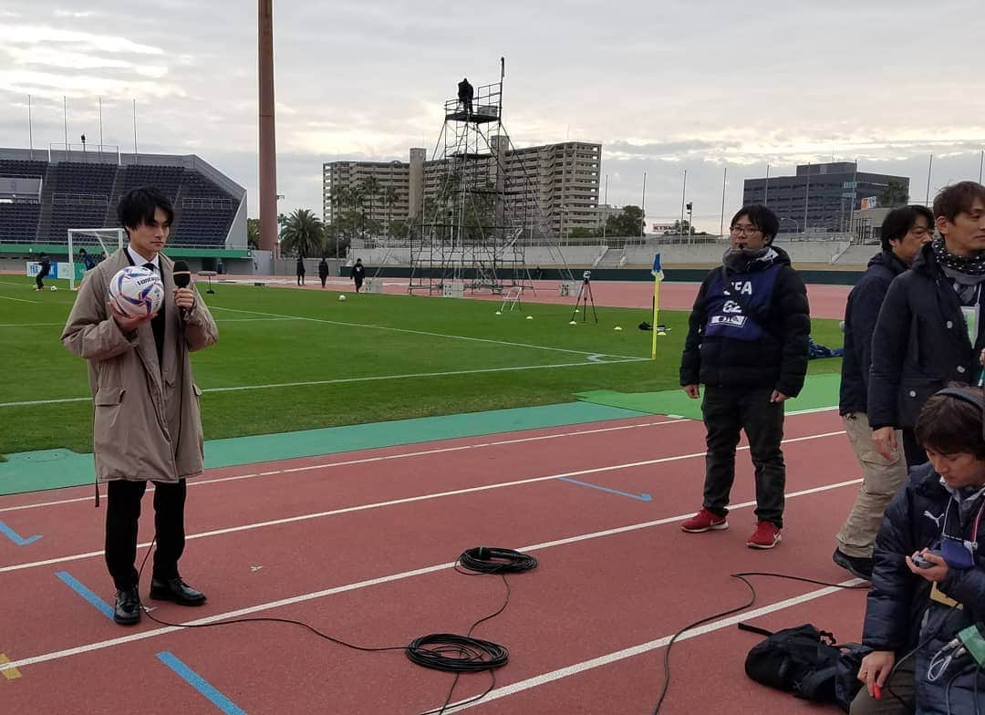 結木滉星さんのインスタグラム写真 - (結木滉星Instagram)「JFA第43回全日本U-12サッカー選手権大会・決勝戦！ 優勝はバディーSCでした‼️ 両チーム本当に最後まで諦めず走り続けていて沢山感動を貰いました！とてもいい経験になりました。 子供たちからもらった勇気を今後の役者人生に活かしていきたいと思います😃 本当にお疲れ様でした！  #JFA第43回全日本U12サッカー選手権大会 #解説 #北澤豪 #さん #応援サポーター #結木滉星 #優勝 #バディーSC #準優勝 #柏レイソルU12 #熱い戦い #感動をありがとう #お疲れ様でした」12月29日 12時07分 - kouseiyuki_official