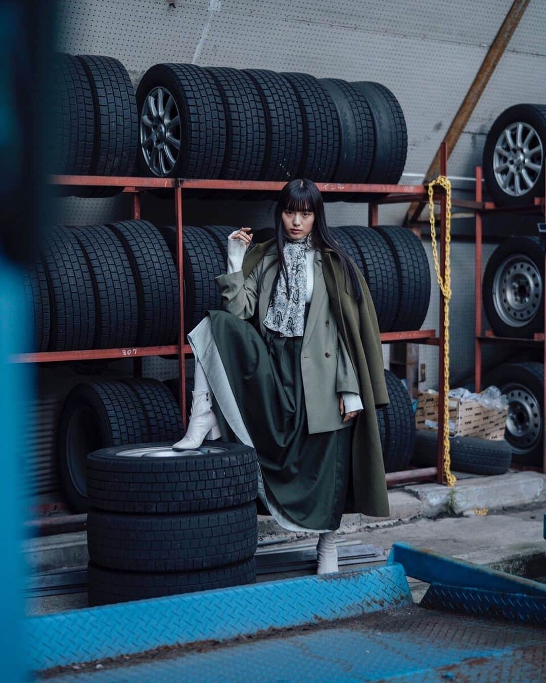 倉岡晋也のインスタグラム：「Outtake ✔︎ Recently shooting at Tokyo Model @felonyrose__n styled by me Thanks and love my team @9chan_kiuchi @tgwman @masaki_sugaya @gas_as_interface @behindyourbacks xxx @miyukinobori @_am600_  @wego_official #passionfor #shinyakuraoka」