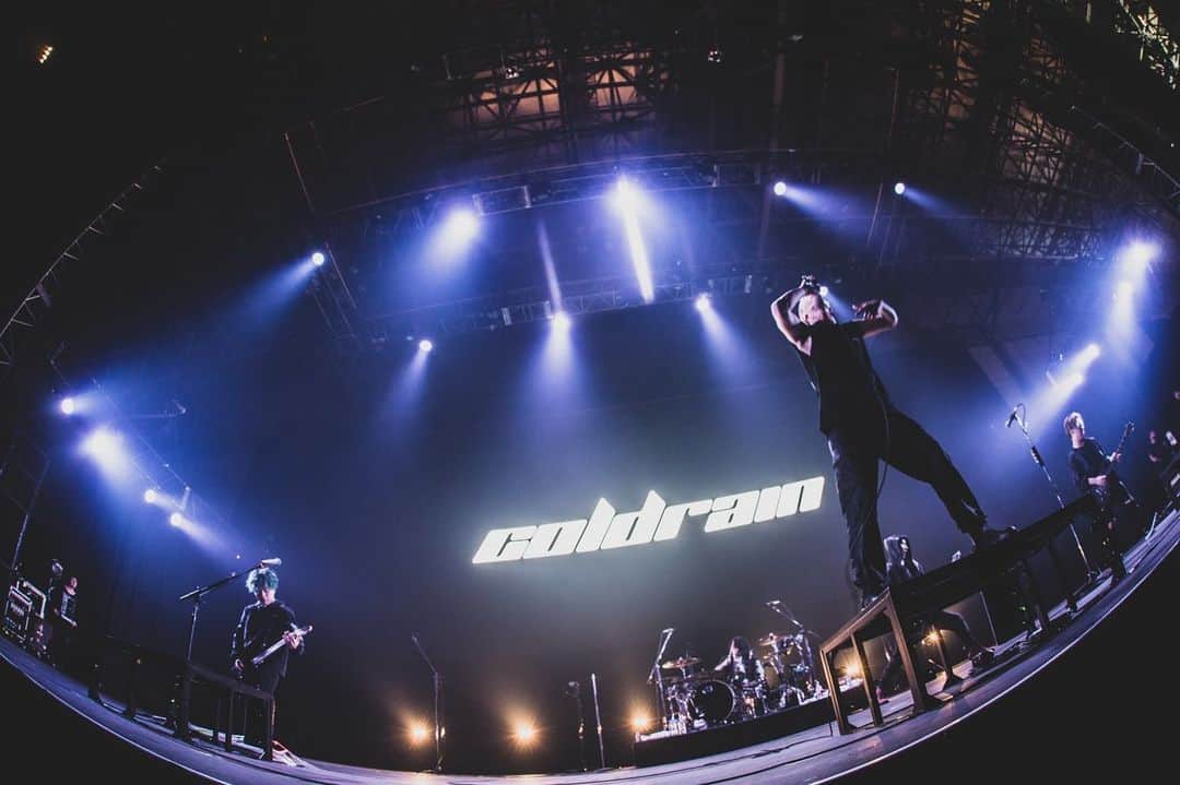 Masato さんのインスタグラム写真 - (Masato Instagram)「rockin’on presents COUNTDOWN JAPAN 19/20 Photos by @nekoze_photo  #coldrain #CDJ1920」12月29日 13時28分 - masato_coldrain