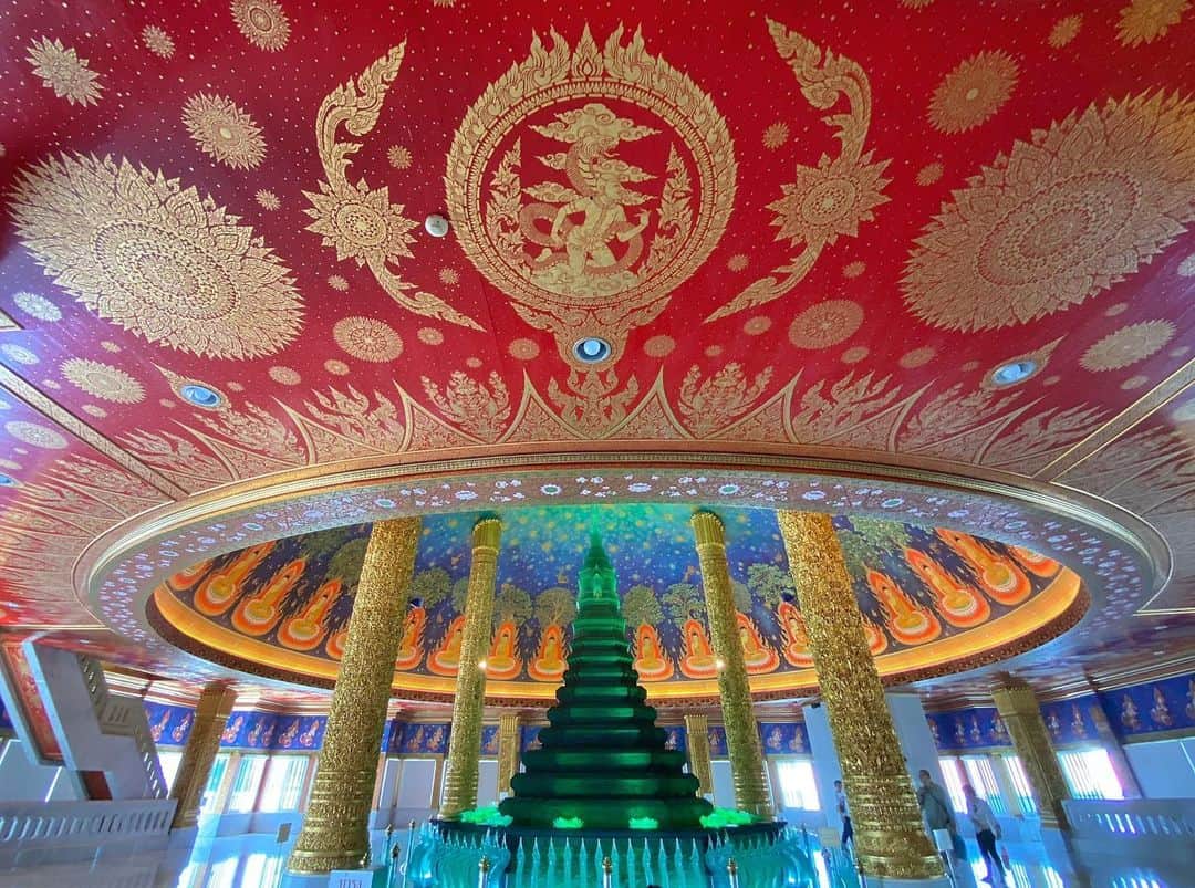 uoriのインスタグラム：「#watpaknam  #bangkok  #thailand」