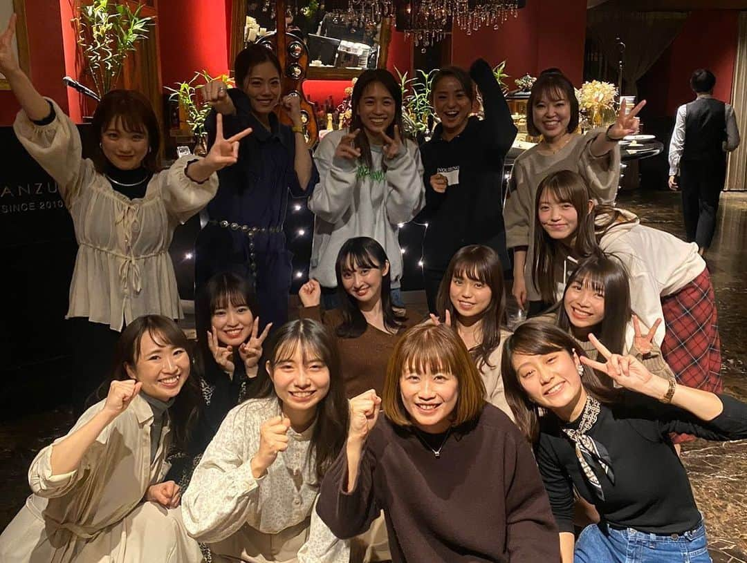 坪井保菜美さんのインスタグラム写真 - (坪井保菜美Instagram)「🙌🏻BENNNU 忘年会 今年も1年間ありがとうございました🙇🏻‍♀️ ・ 今年活躍した仲間、いつもサポートしてくださる事務所の皆様に感謝の気持ちを込めて。  来年もより一層BENNNUファミリーが輝けるよう、活躍します‼️ ・ #事務所 #bennu #忘年会 #タレント #モデル #女優  #俳優 #アスリート #スポーツ #感謝 #お疲れ様」12月29日 16時08分 - honamitsuboi