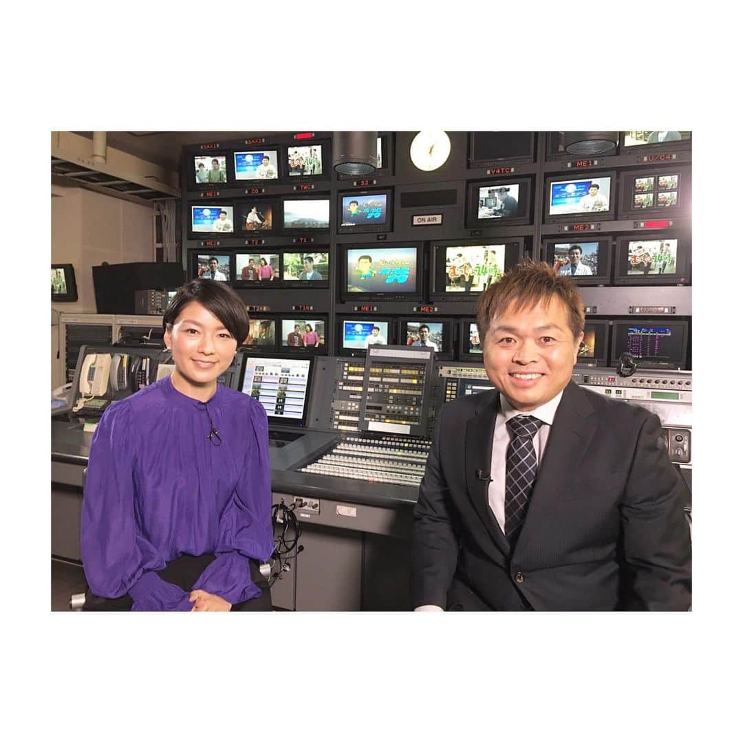 のインスタグラム：「明日12/30(月)午前10時〜 「ありがとう、むっちゃん 猪俣睦彦さんを偲んで」を 野口たくおさんと一緒にお送りします。  入社2年目に担当したラジオの朝ワイドから始まり、 城山スズメでは猪俣さん作曲の歌を一緒に歌わせてもらい、テレビではどんかご「むっちゃん道なり」と、幸せなことに猪俣さんとご一緒させて頂く多くのチャンスに恵まれました。  人柄溢れるお声とトークが大好きで、 今もラジオから猪俣さんの声が聞こえてくるんじゃないかと思ったり。聞こえてこないことがさみしかったりですが、番組は猪俣さんから背中を押してもらえるような、 不思議と元気が湧いてくる1時間になっています。 どうぞご覧ください。」