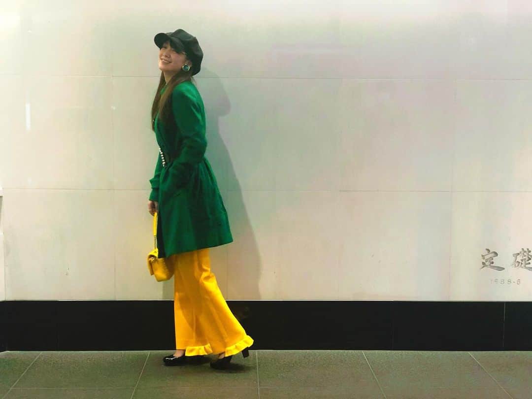 金山睦さんのインスタグラム写真 - (金山睦Instagram)「ちょっと前の #GREENコーディネート💚 #fashion #GREEN」12月29日 16時39分 - kanayama_chika