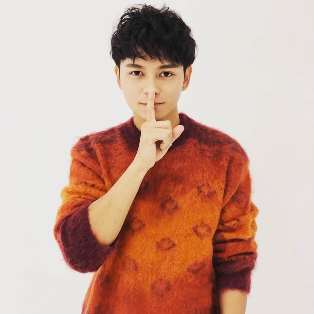 映画『午前0時、キスしに来てよ』のインスタグラム：「‪✨💫#0キス オンエア情報💫✨‬﻿ ﻿ ‪本日12/29（日）21:00〜放送の「キャスター＆記者1000人が選んだ！#令和ニッポンの瞬間映像20」に #眞栄田郷敦 さんが出演✨！‬﻿ ﻿ ‪ぜひご覧ください❣️‬﻿ ﻿ ‪#午前0時キスしに来てよ ‬﻿ ‪#0キス #ゼロキス‬」