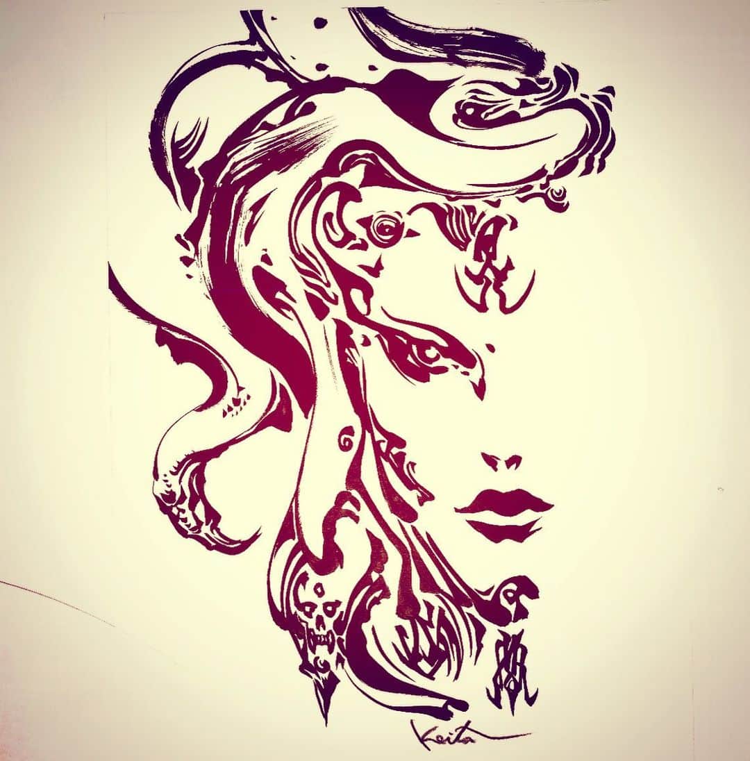 雨宮慶太さんのインスタグラム写真 - (雨宮慶太Instagram)「界  #dragon #monster #dotart  #japan  #Asia  #doddle  #sketch #woman #fairy #creature #p encil #draw  #drawing #instagood #draw #art  #illust  #illustration #garo #keitaamemiya」12月29日 18時35分 - keitaamemiya