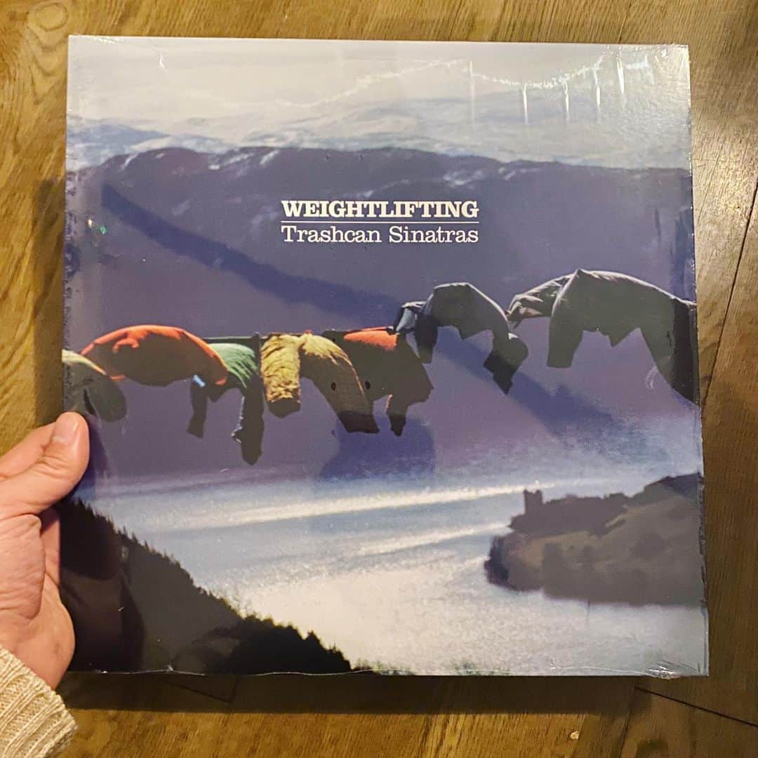 山田稔明さんのインスタグラム写真 - (山田稔明Instagram)「このアナログリイシューは嬉しい。トラッシュキャン・シナトラズの2004年作品。今年のレコードの買い納めかな…。どうかな。 #買ったレコード #買ったレコード2019」12月29日 18時55分 - toshiakiyamada