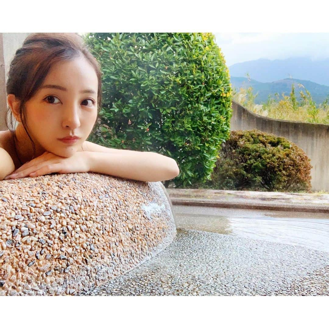 板野友美さんのインスタグラム写真 - (板野友美Instagram)「♪い〜い湯だなあ～♪ #温泉 #湯布院」12月29日 18時50分 - tomo.i_0703